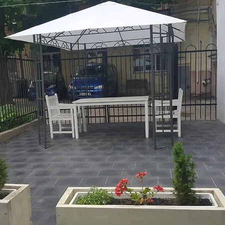 Dom Rabinovicha Oda ve Kahvaltı