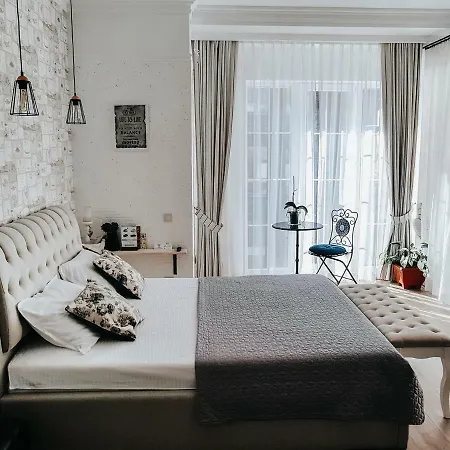Dom Rabinovicha Bed & Breakfast 4*