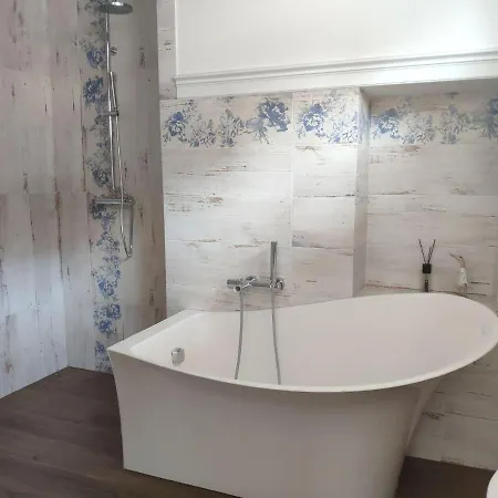 Bed and Breakfast Dom Rabinovicha