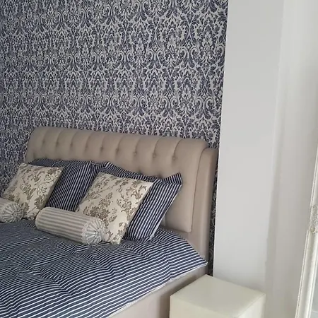 Dom Rabinovicha 4*