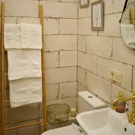 Bed & Breakfast Dom Rabinovicha 4*
